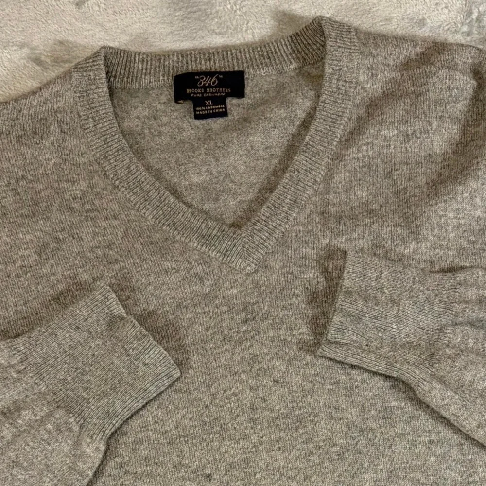 Vintage Brooks Brothers Pure Cashmere V-Neck Sweater | Heather Gray | XL